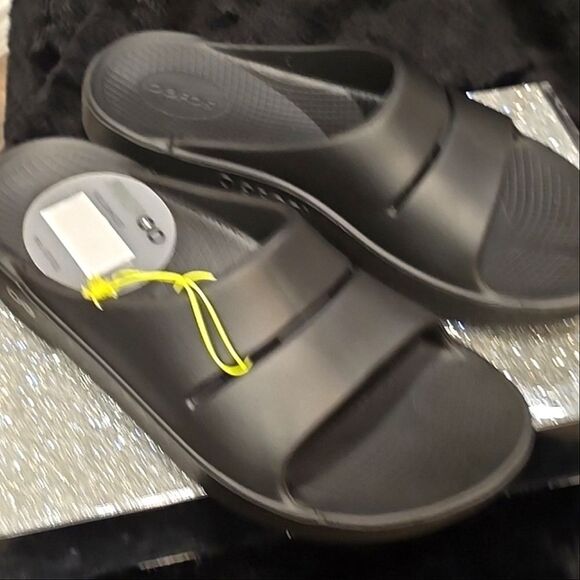 OOFOS OOahh Slide Sandals - Picture 7 of 9